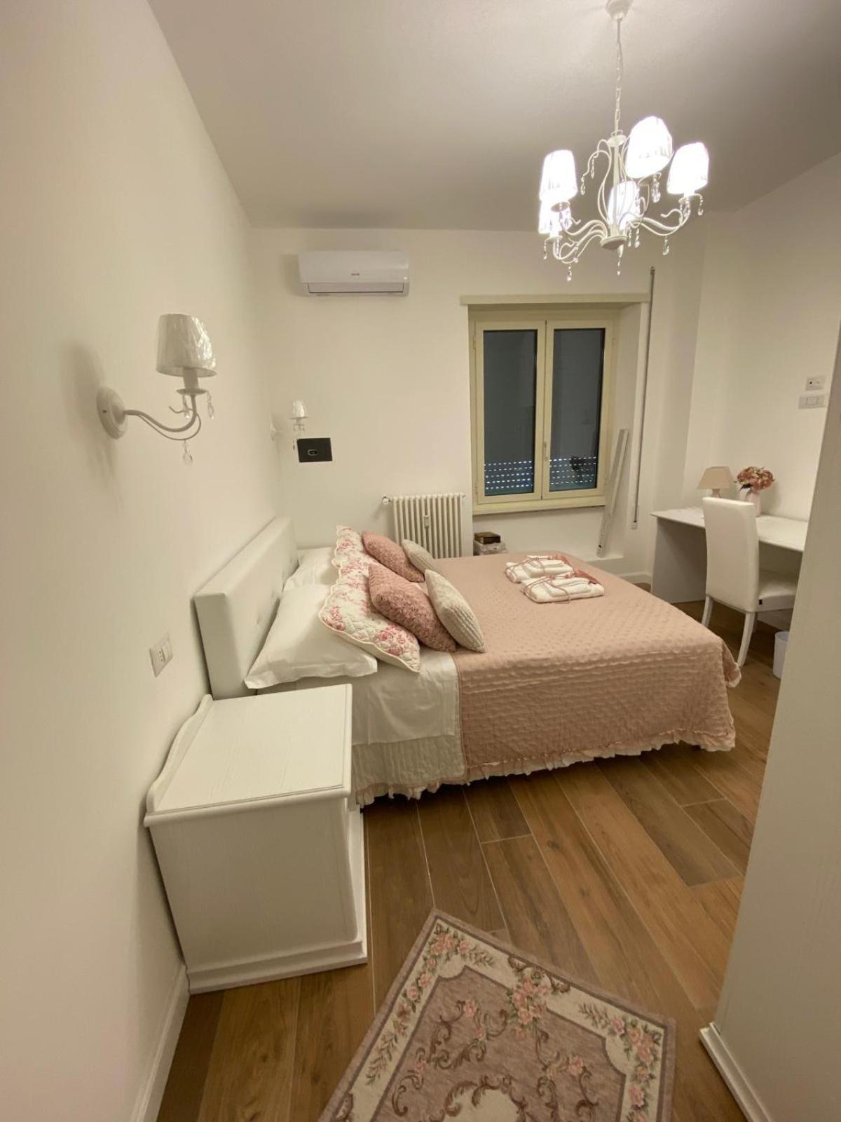 Suite Imperiale Colosseo Rom Exterior foto